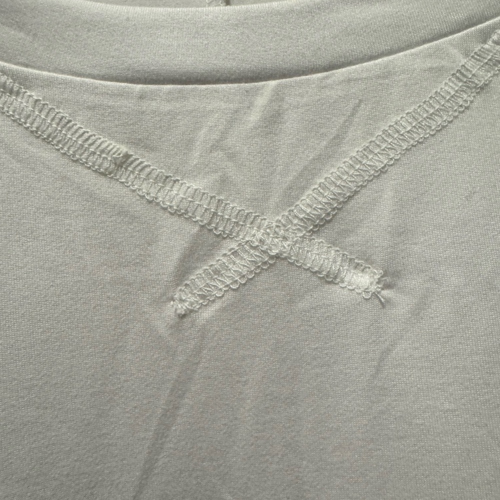 Livi Women’s White Short-Sleeve Top - Picture 5 of 6